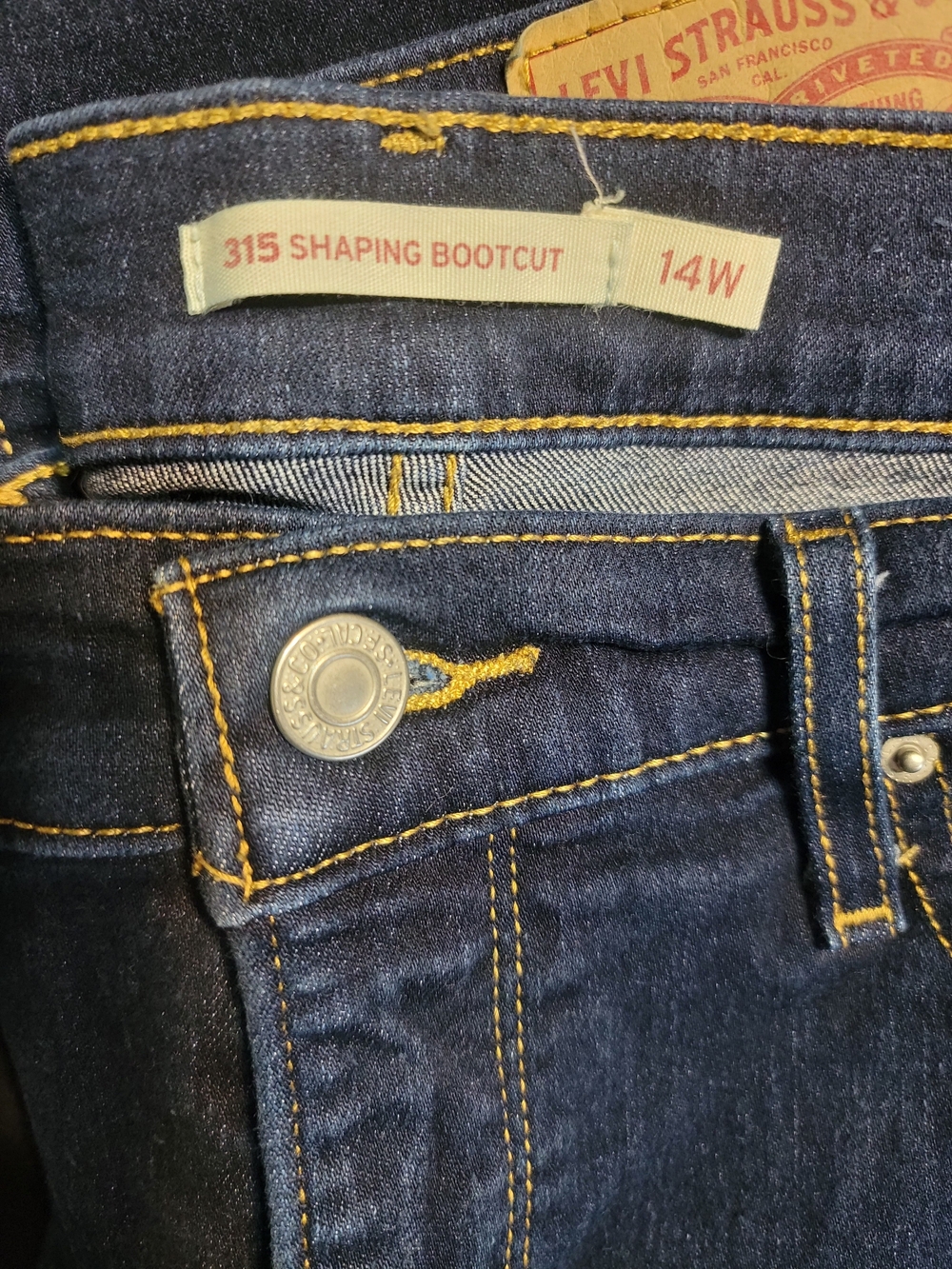 Levi's 315 Mid-Rise Shaping Bootcut Jeans - Dark Blue